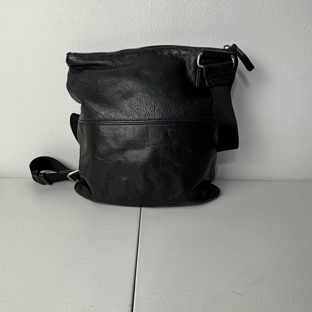 Margot Black Pebbled Leather Crossbody Bag Multi Zipper Adjustable Strap Travel - Picture 2 of 10